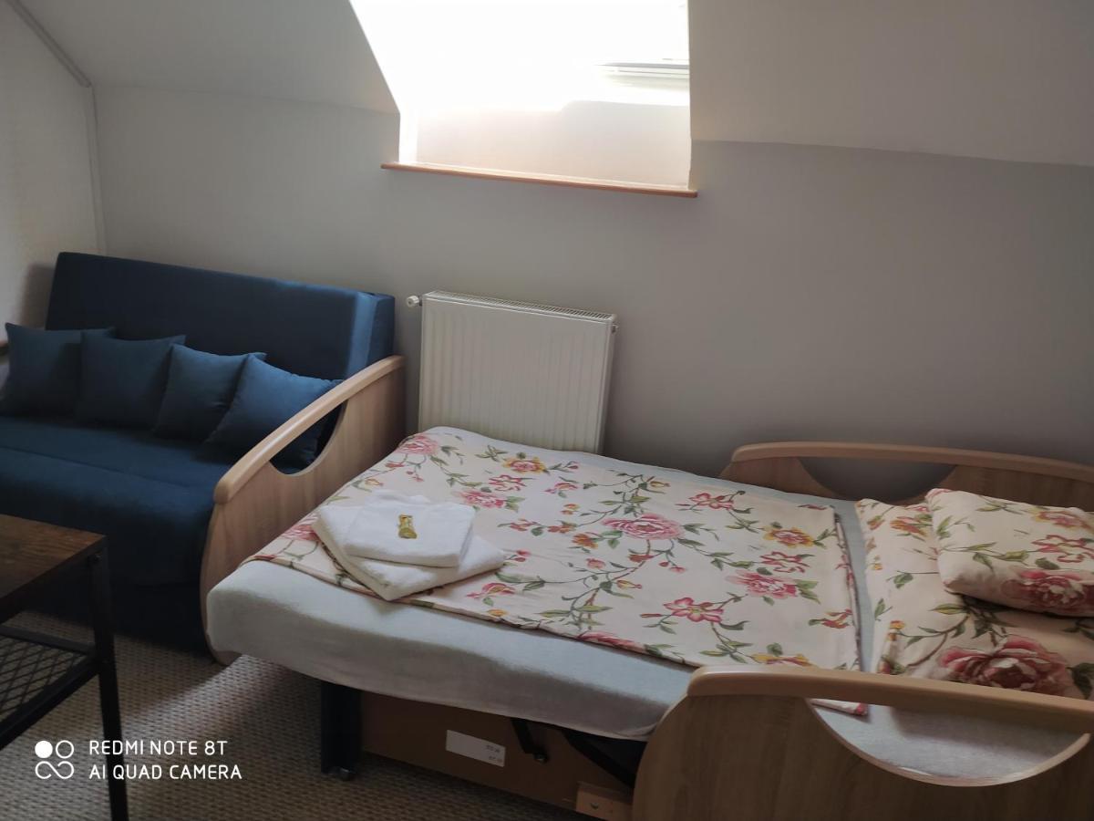 Janosi Vendeghaz Hotel Tiszafüred Екстериор снимка