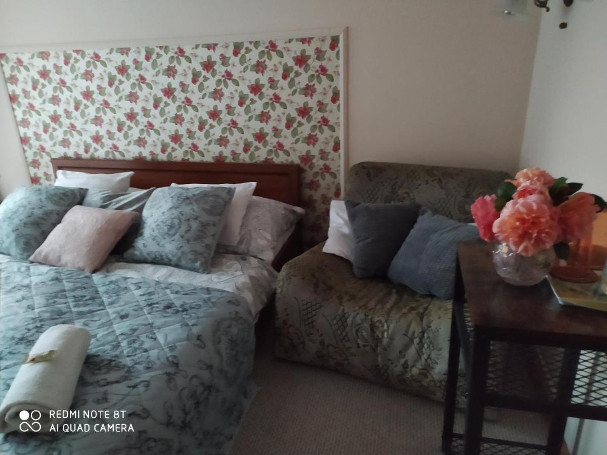 Janosi Vendeghaz Hotel Tiszafüred Екстериор снимка