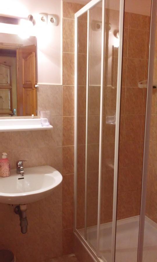 Janosi Vendeghaz Hotel Tiszafüred Екстериор снимка